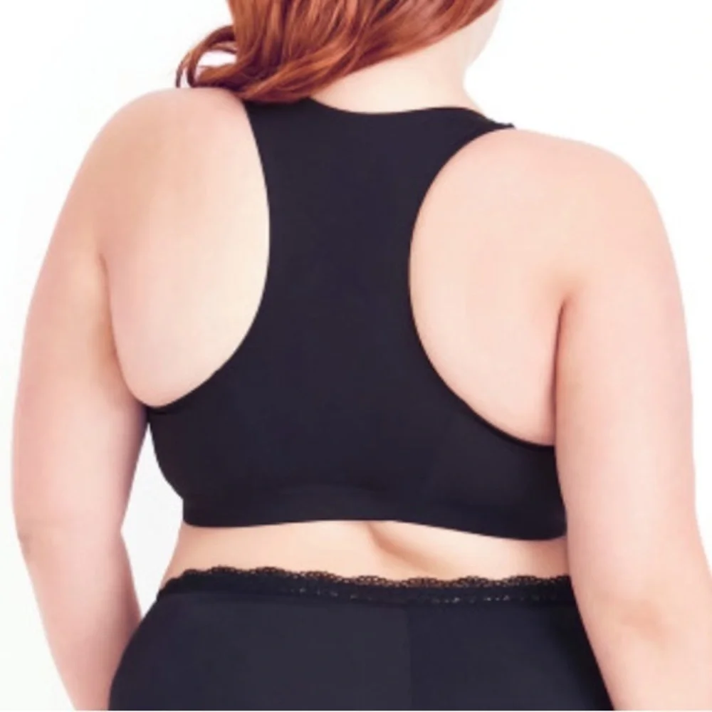 HIPS & CURVES C Cup Black Front Zip Sports Bra 3A03.4